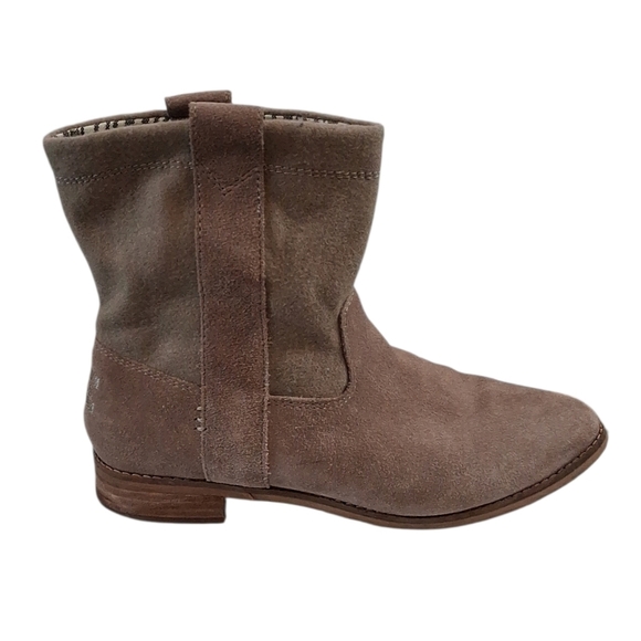Toms Shoes - Toms Women's Taupe Suede Light Academia Boots Size 7.5